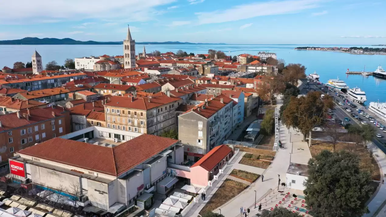 Otvorena šetnica na zadarskim bedemima